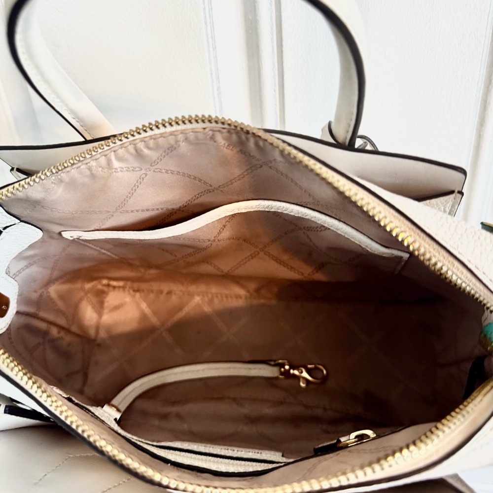 KORS Michael Kors cream with gold Handbag - Picture 6 of 11